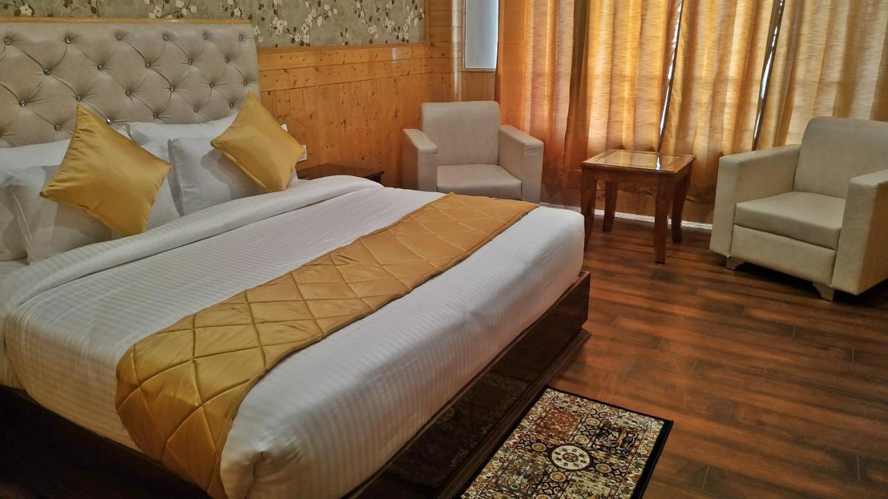 Отель Himalyan Heights Шимла Экстерьер фото